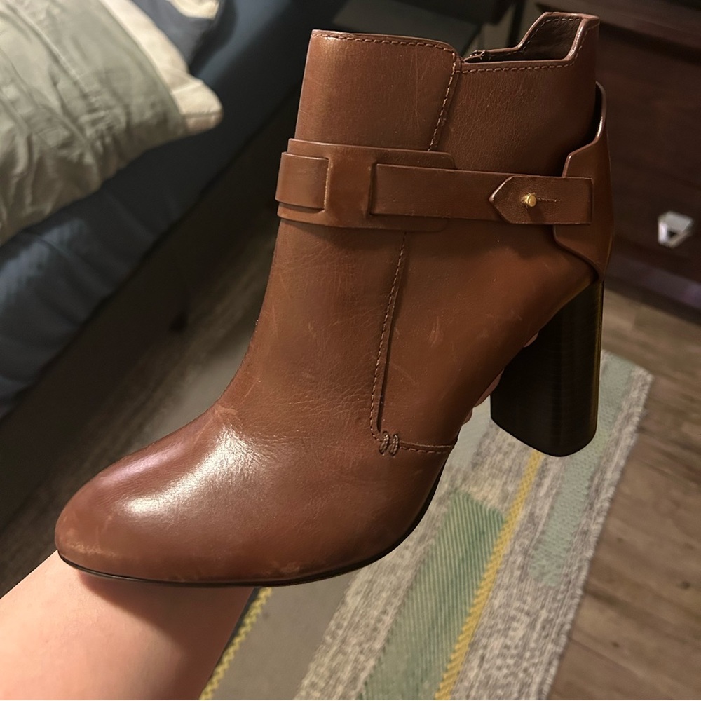 Tory Burch brand new ankle boots never worn